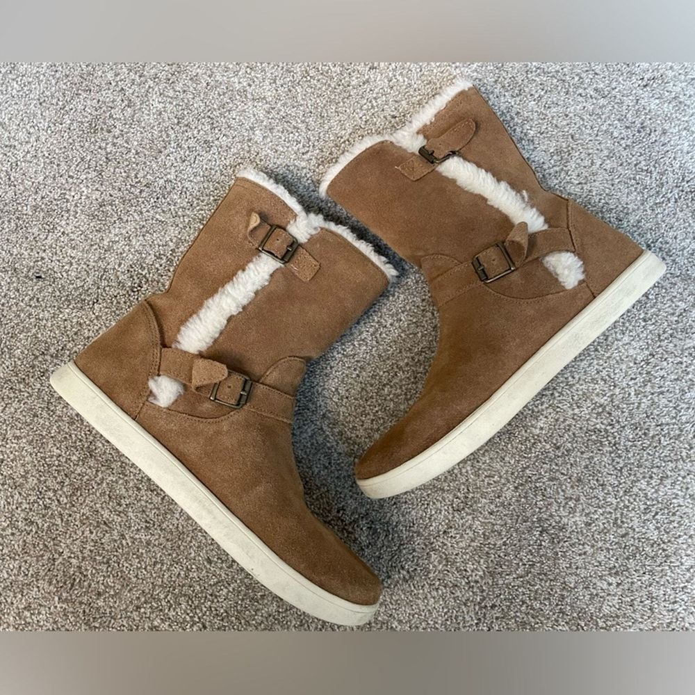 Ugg - Barley Boot - Size 6 - Suede - Tan - Shearling Inner Lining - Picture 6 of 9